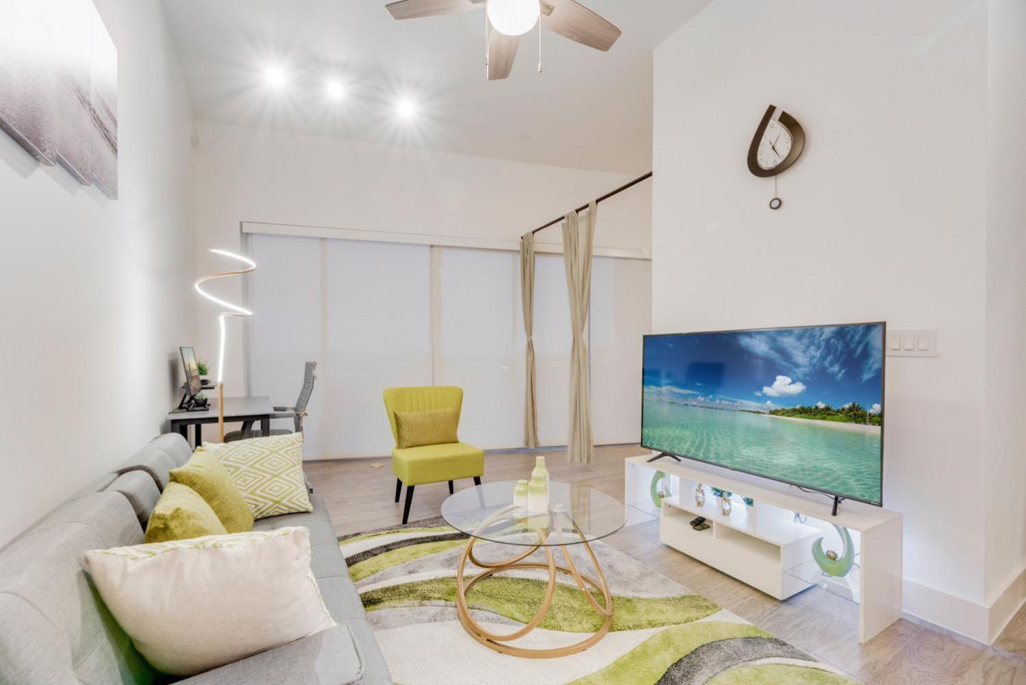 Snappy Loft Style 2br I Gym I Parking I Workspace Apartamento *